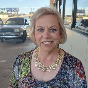 Meet your Posher, Monica